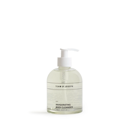 TEAM DR. JOSEPH | Invigorating Body Cleanser - 250 ml