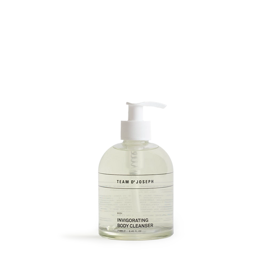 TEAM DR. JOSEPH | Invigorating Body Cleanser - 250 ml