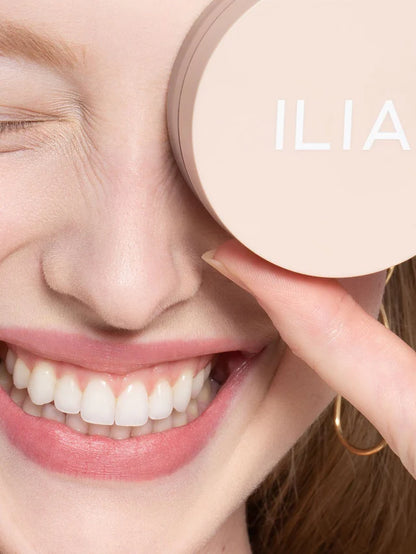 ILIA | SOFT FOCUS FINISHING POWDER - Fade Into You (Translucent) - 9 g