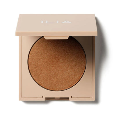 ILIA | DAYLITE HIGHLIGHTING POWDER - Showdown (Rich Copper Brown With Gold Pearl) - 12 g